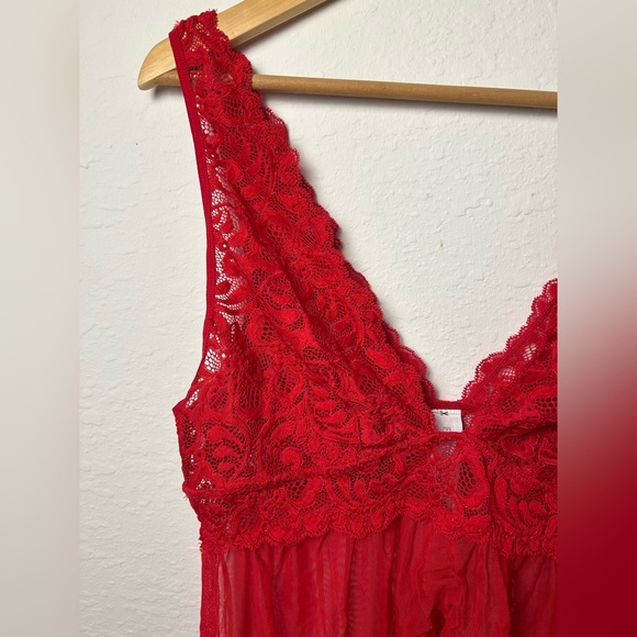 Forever 21 women’s lace red floral lingerie slip dress - Picture 3 of 7